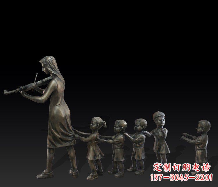 金华传统风格老鹰捉小鸡铜雕