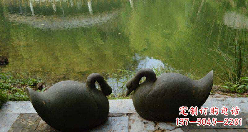 金华高雅优美的天鹅铜雕