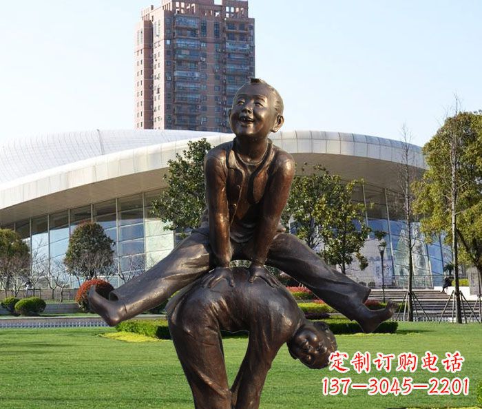 金华童趣十足的山羊铜雕