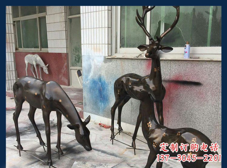 金华高贵优雅的梅花鹿铜雕塑