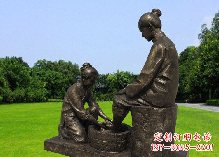 金华浓浓爱意的母爱,定制青铜铸造的母亲雕塑