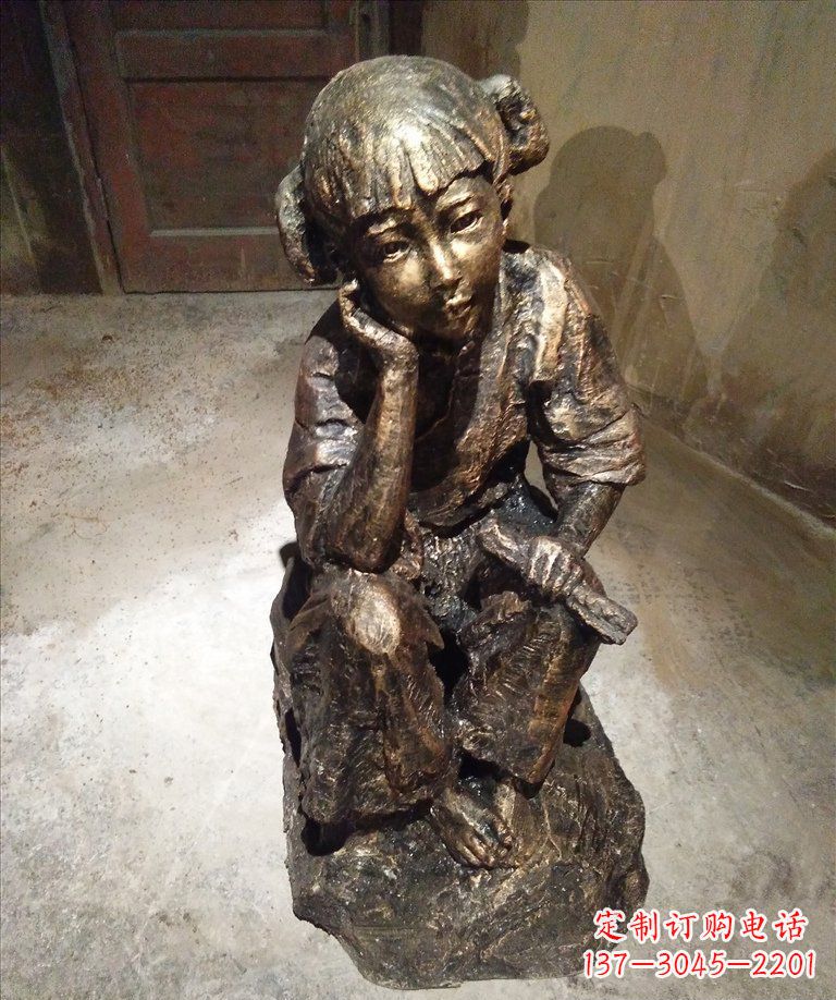 金华童真美丽的小女孩铜雕