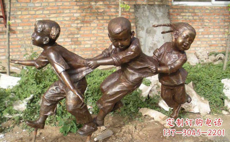 金华铜雕老鹰—勇捕小鸡的动态展示