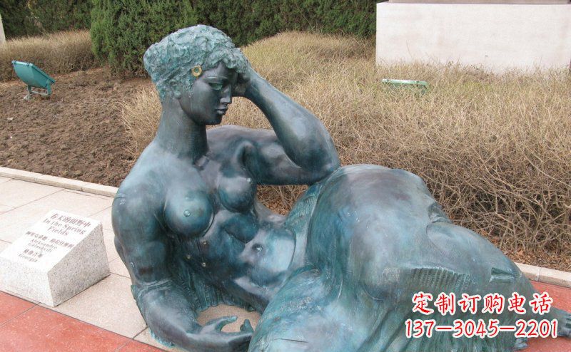 金华公园西方女人人物铜雕_2