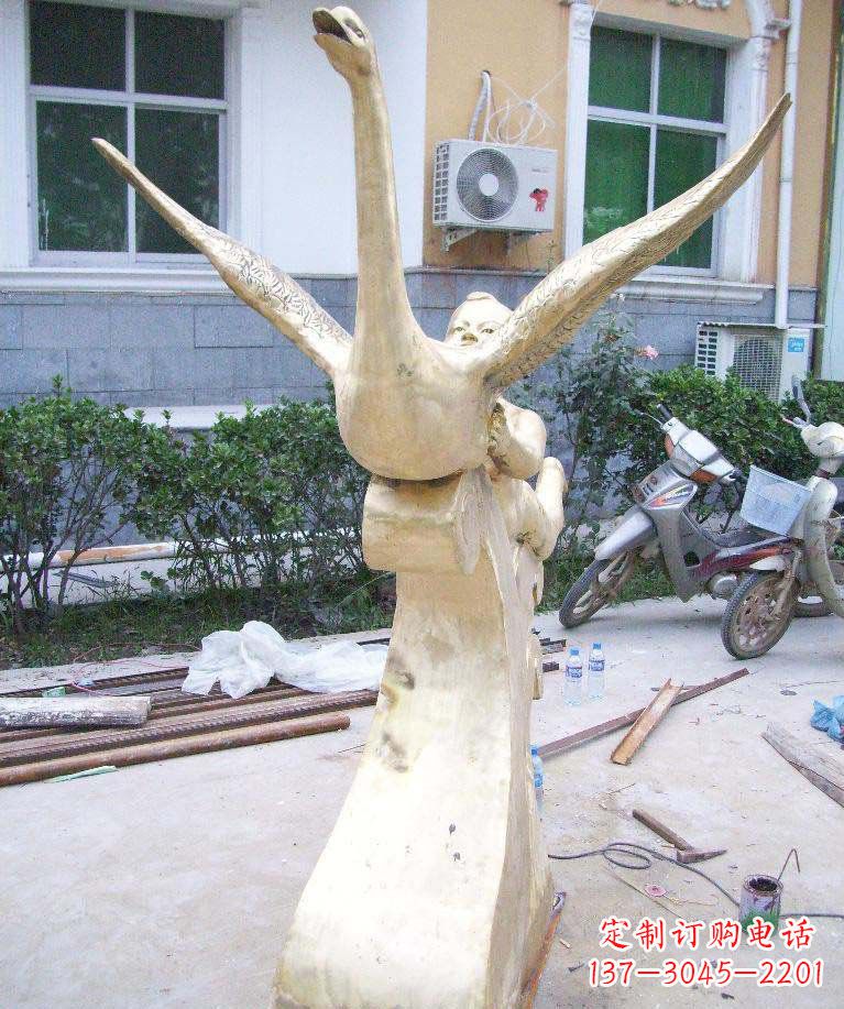 金华孩子与天鹅·梦幻铜雕