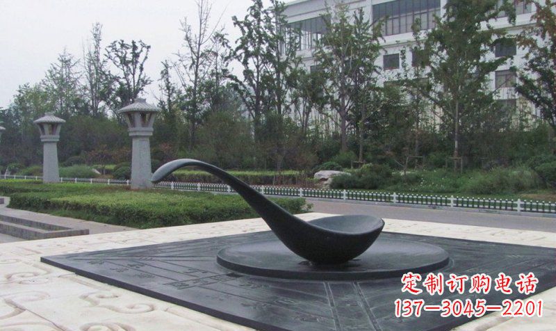 金华中领雕塑指南针铜雕——定制你的独特景观