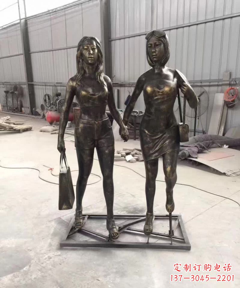 金华铜雕女人唤醒美好回忆