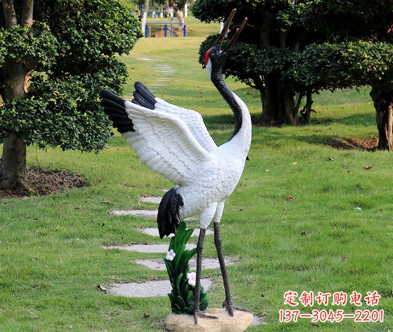 金华古典仙鹤雕塑,融入神秘风语