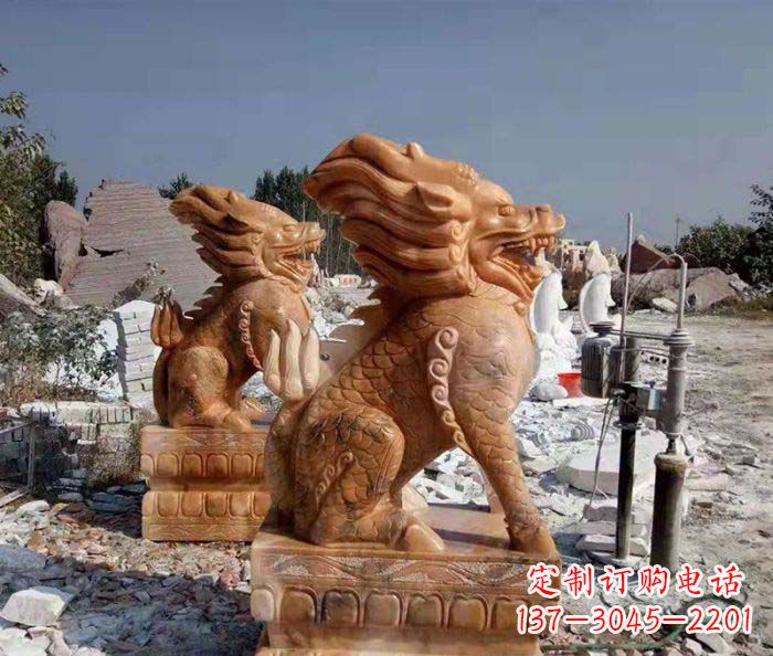 金华精美绝伦,古典神兽晚霞红石雕麒麟