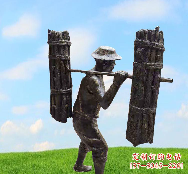 金华精美老人铜雕,传承古代挑柴精神
