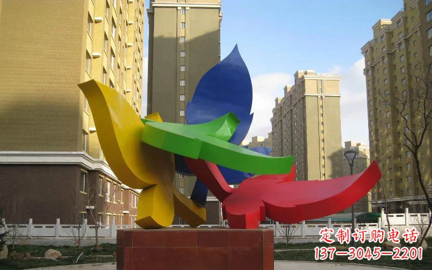金华造型精美的不锈钢树叶雕塑