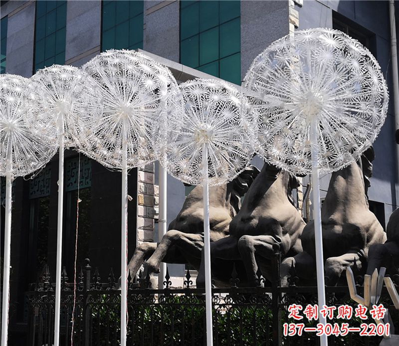金华广场不锈钢蒲公英雕塑