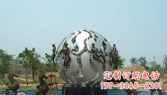 金华高雅大气不锈钢圆球喷泉雕塑