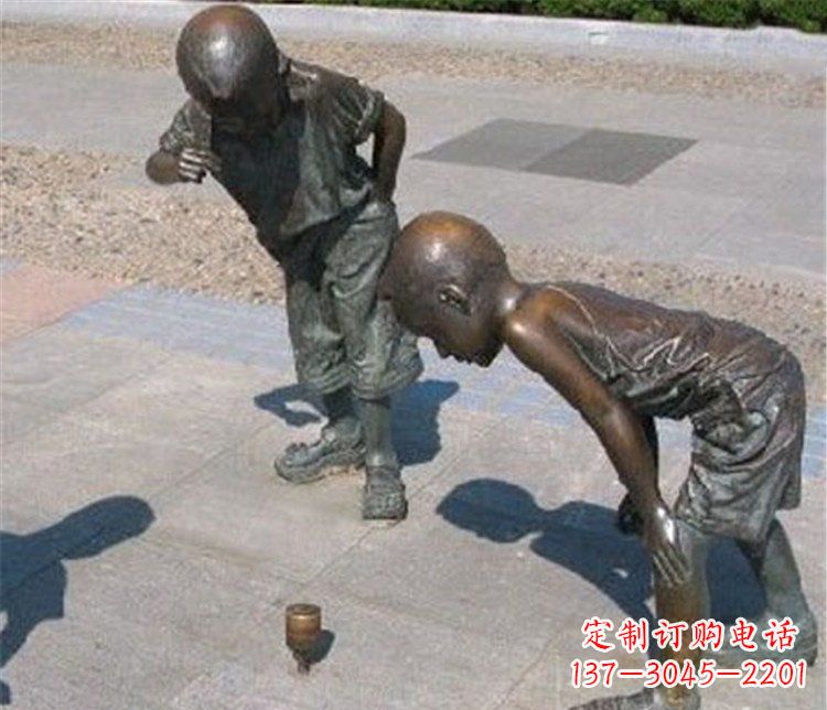 金华欣赏小男孩小品铜陀螺雕塑