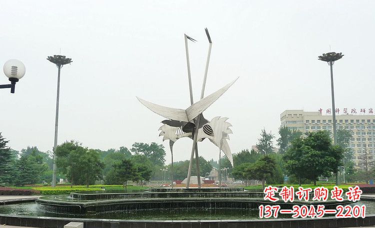 金华极致之美,仙鹤雕塑展示现代精致生活