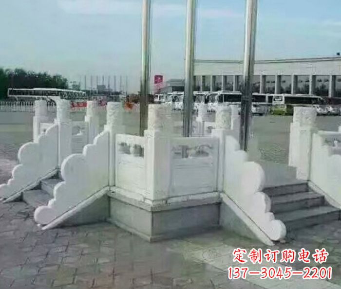 金华中领雕塑提供绚丽升旗台石雕,一种标志性的…
