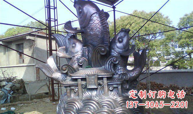 金华广场鲤鱼跃龙门景观铜雕