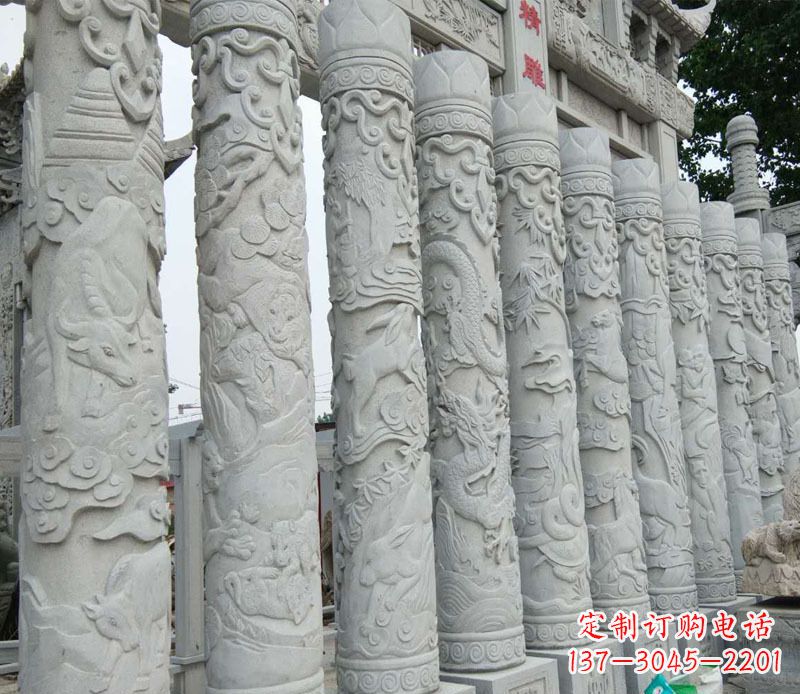金华广场十二生肖石柱景观石雕