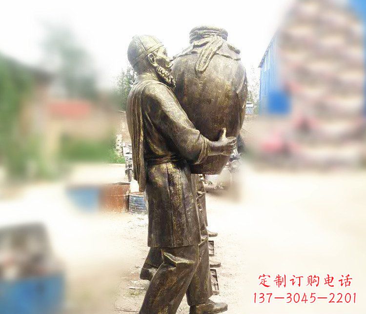 金华铜雕店小二抱酒人物雕塑