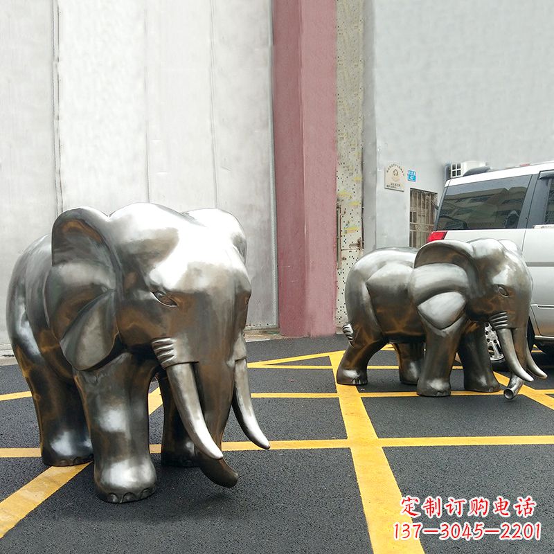 金华憨态大象不锈钢镜面雕塑