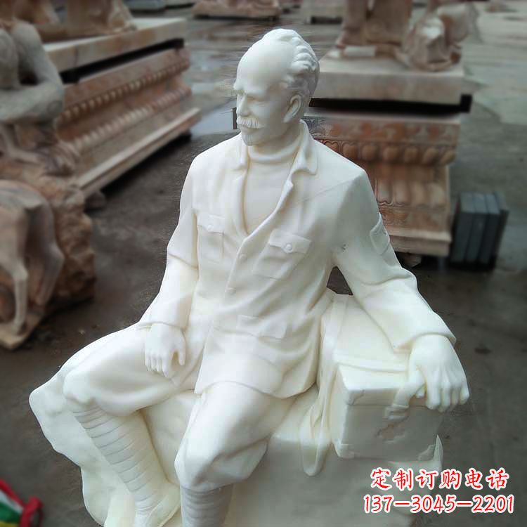 金华经典白求恩坐姿雕塑
