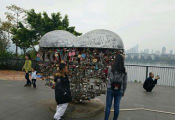 金华不锈钢英文字母镂空景观雕塑