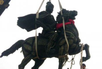 金华仰望古代将军，来一场跨越时空的雕塑之旅
