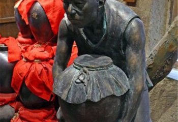 金华铜质老人抱酒图案雕塑