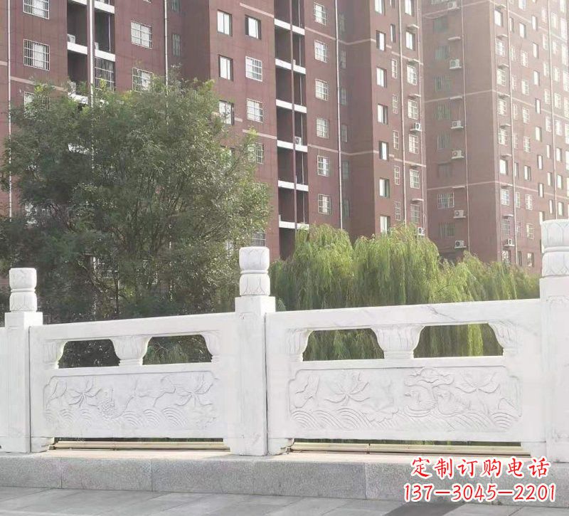 金华汉白玉荷花鲤鱼浮雕栏板--精美雕刻点缀室内空间