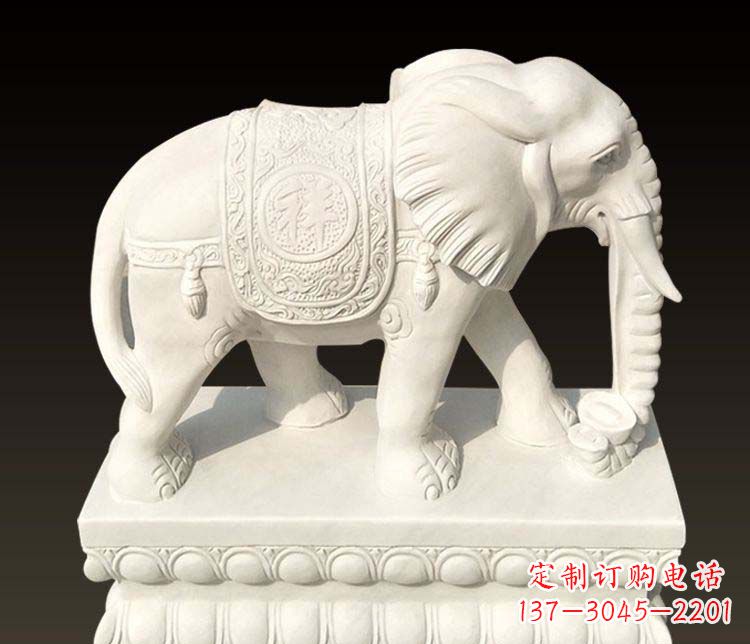 金华汉白玉吉祥如意鼻卷元宝的大象石雕