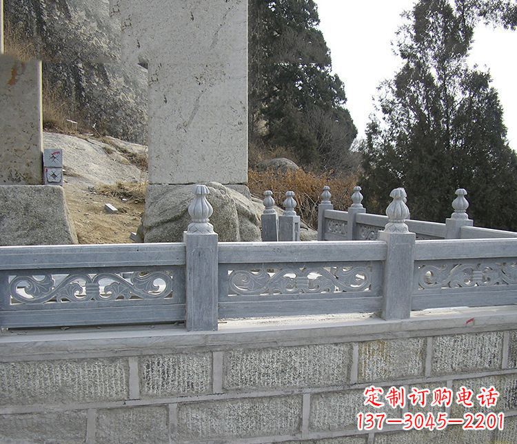 金华中领雕塑:门神镇守!大理石栏板石雕