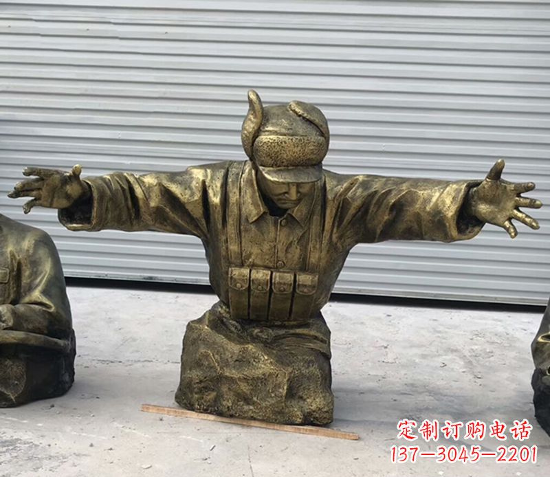 金华黄继光铜雕是由中领雕塑定制的精致作品。中…