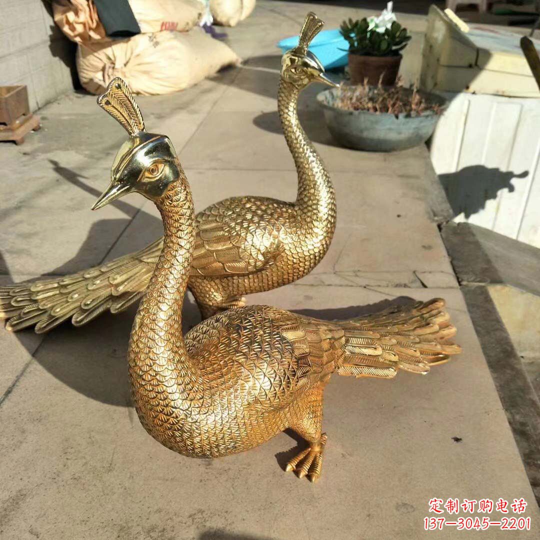金华高贵典雅的黄铜雕刻孔雀雕塑