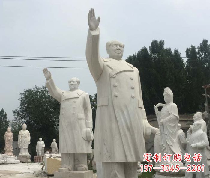 金华挥手的毛主席校园伟人石雕