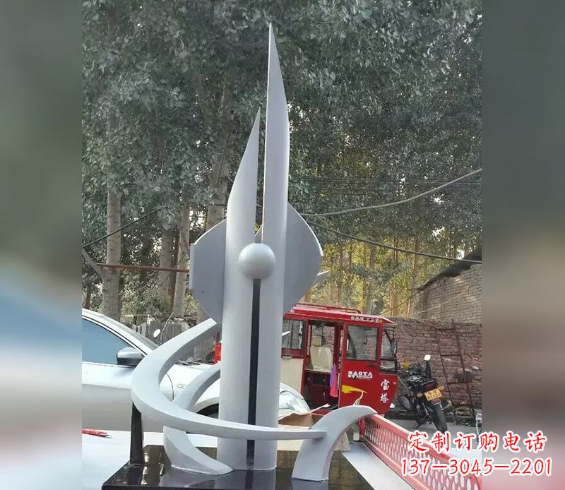 金华不锈钢火箭剪纸雕塑,展现创新科技美学
