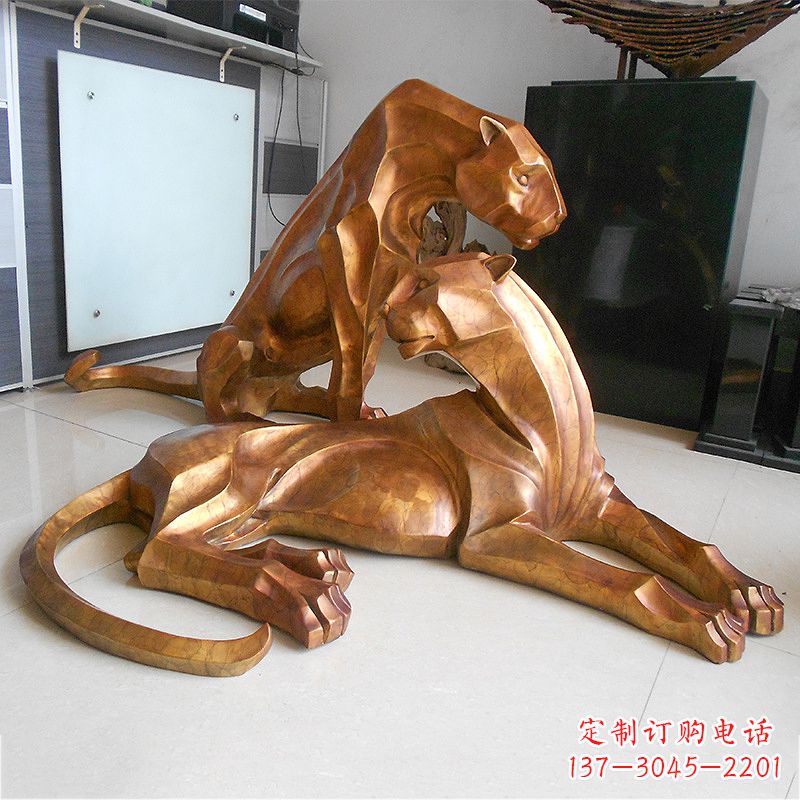金华草坪广场商场十二生肖铜雕豹塑