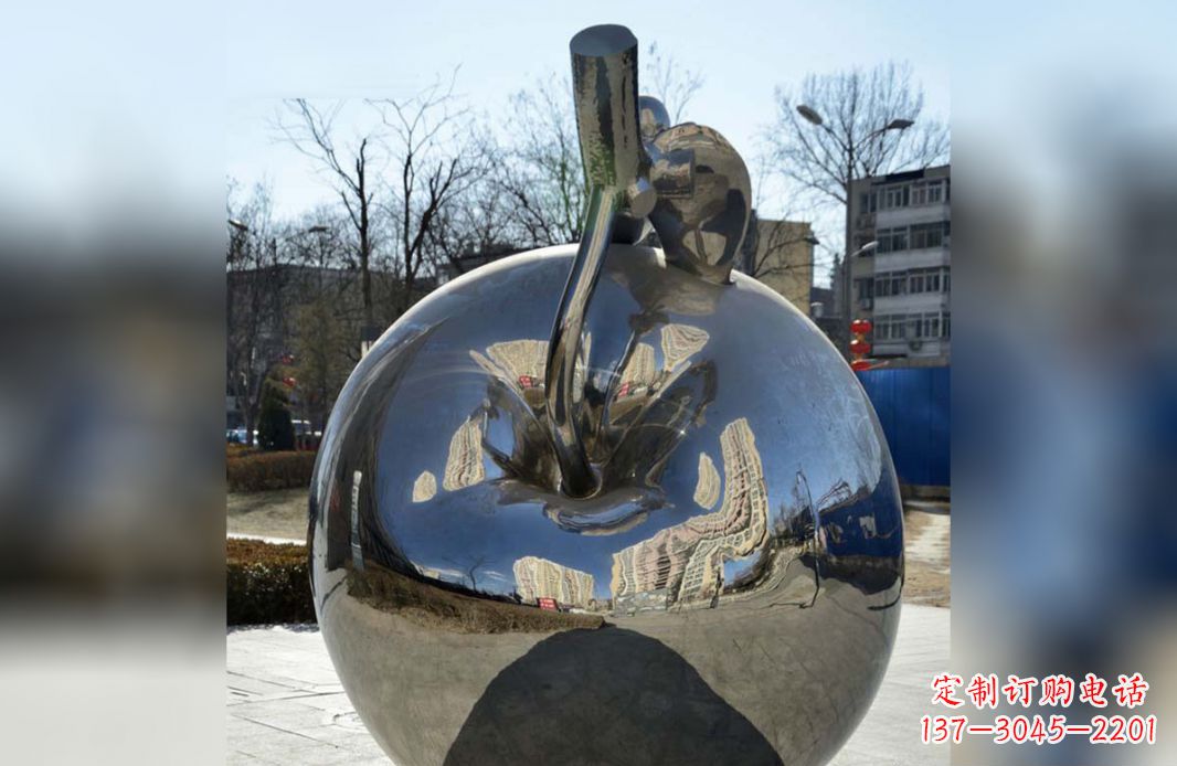 金华镜面不锈钢苹果雕塑:极致之美