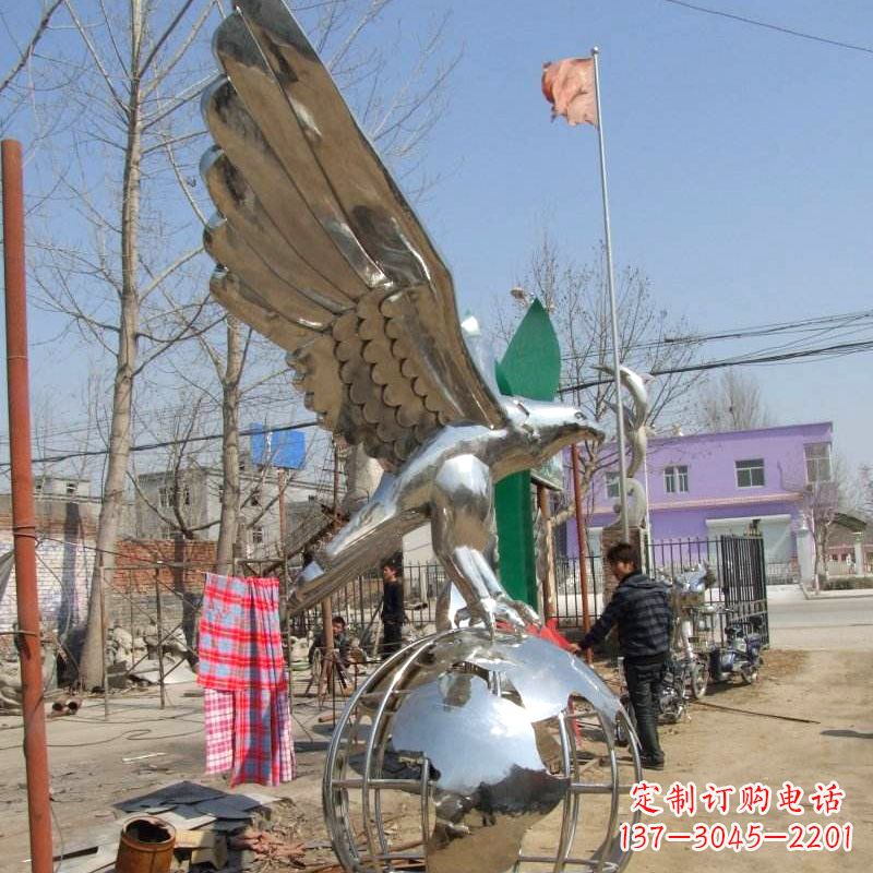 金华超越传统的老鹰不锈钢雕塑