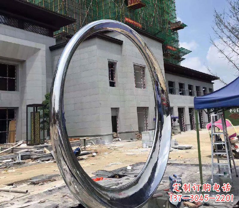 金华精致典雅的镜面不锈钢圆环雕塑