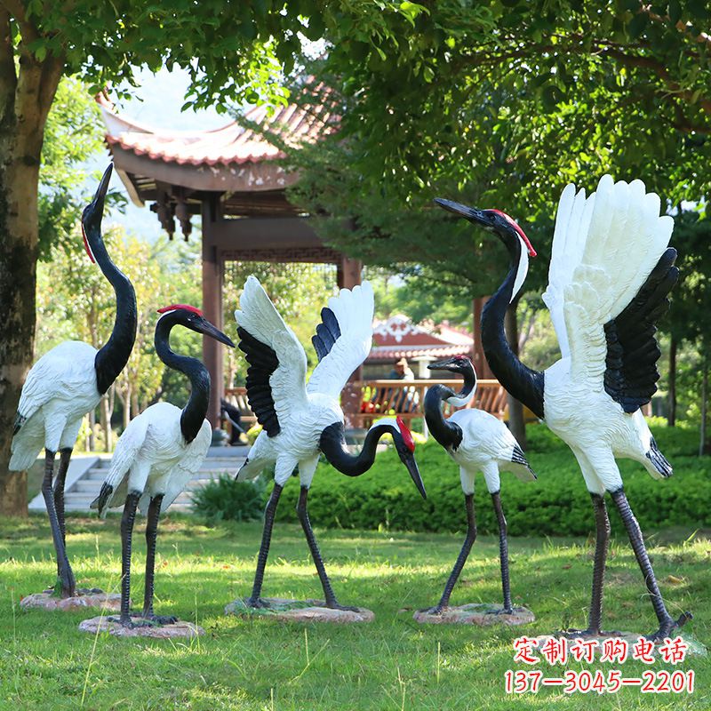 金华精美彩绘丹顶鹤雕塑