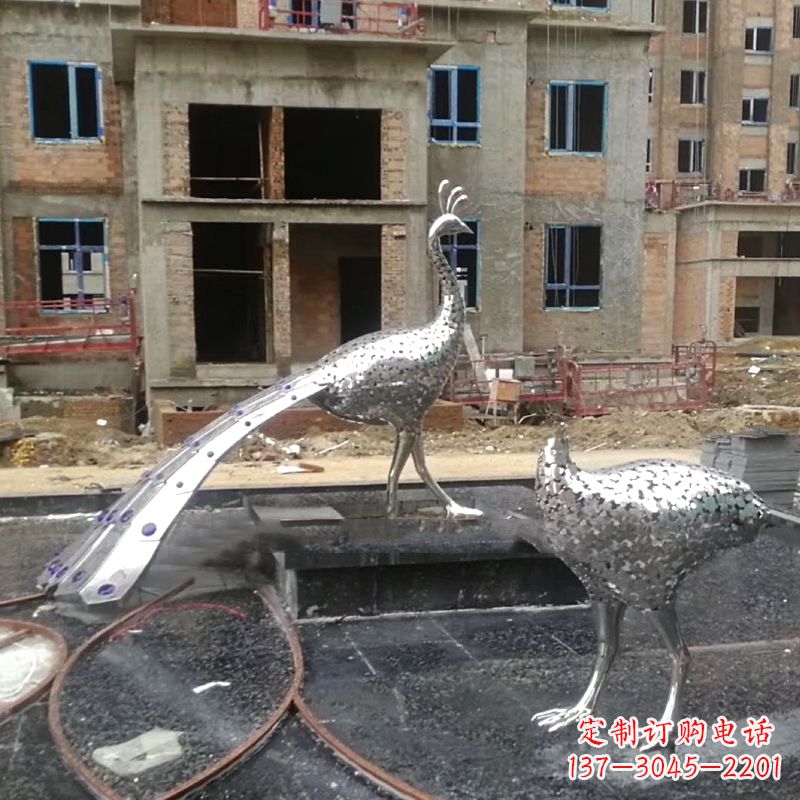 金华精美的孔雀不锈钢雕塑