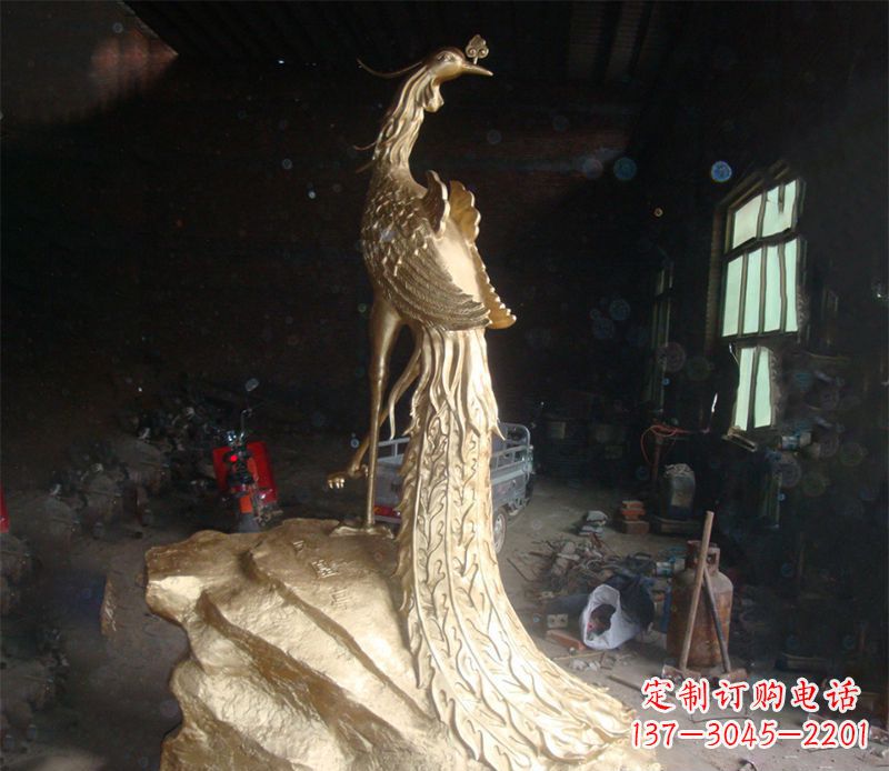 金华精美制作的孔雀雕塑
