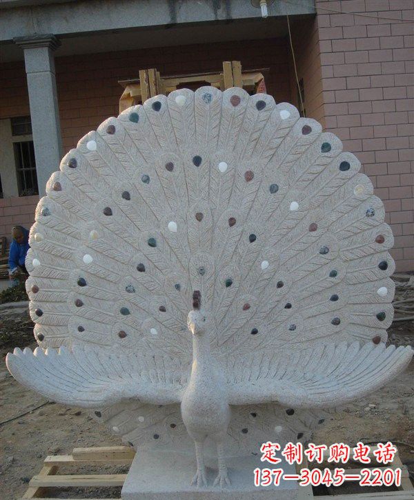 金华精美雕塑,定制孔雀开屏石雕