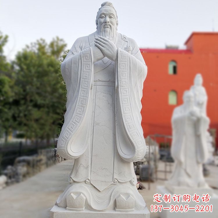 金华孔子雕像佩剑