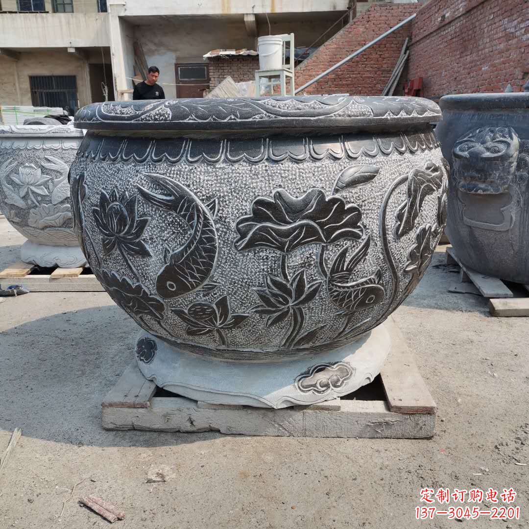 金华老青石园林石雕水缸，享受自然之美