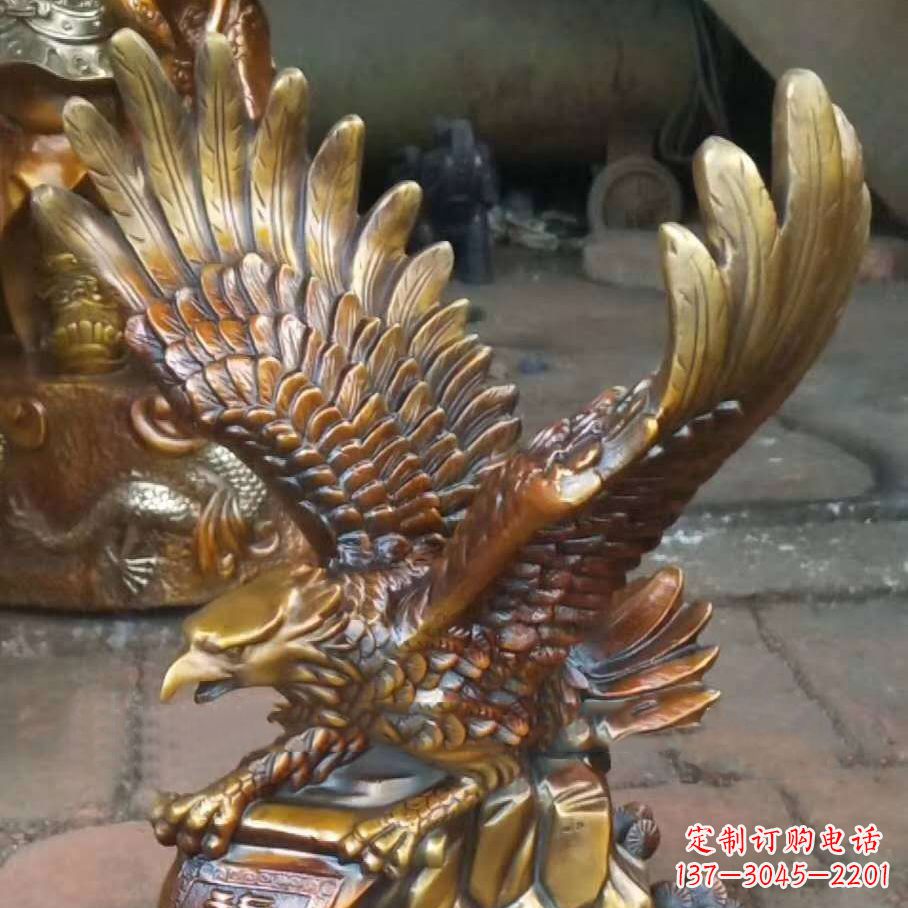 金华雕塑精灵:翱翔于天际的老鹰雕塑