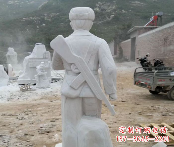 金华来自中领雕塑的经典定制雷锋雕塑