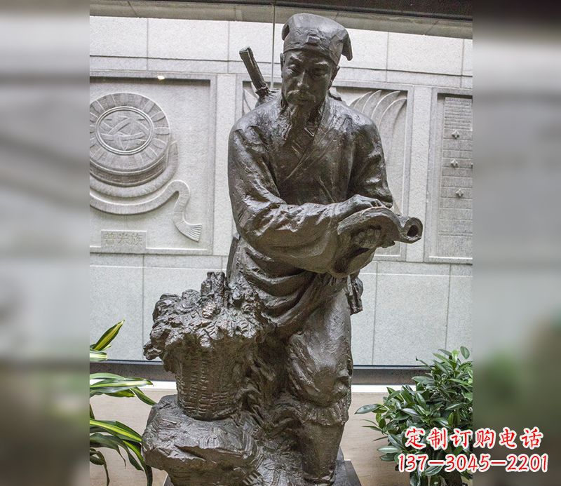 金华中领雕塑自主研发了高雅李时珍铜雕,它以历…