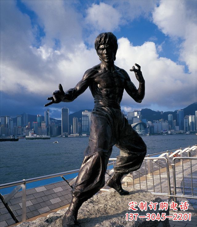金华标题:李小龙铜雕,让传奇永存