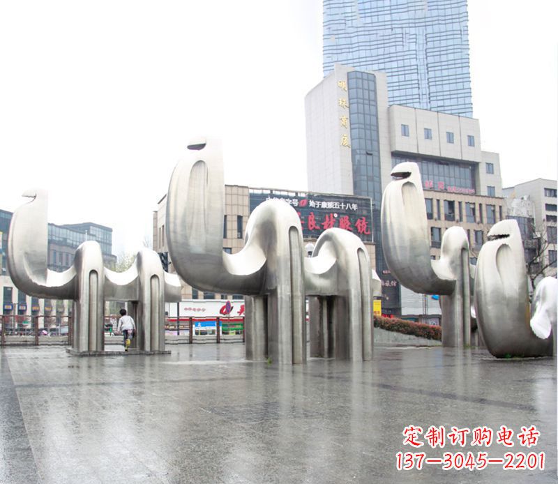 金华不锈钢骆驼雕塑,更添雅致风情